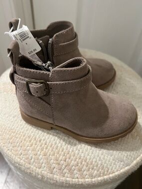 Old Navy Taupe Kids Ankle Boots with Buckle